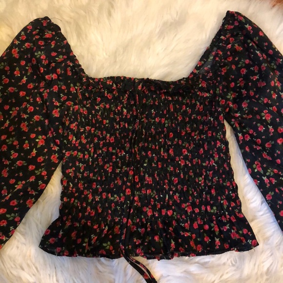 Lettuce sleeve crop top - Picture 1 of 1